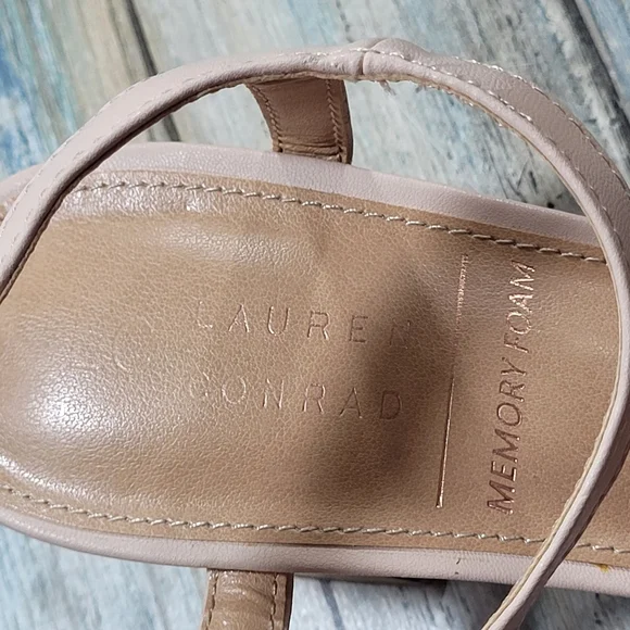 LC Lauren Conrad Sandals. - Picture 5 of 10